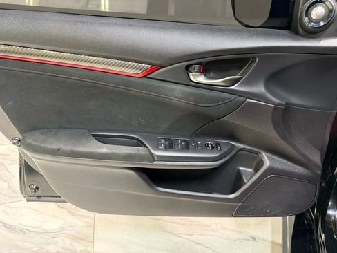 Used 2019 Honda Civic Type R image 12