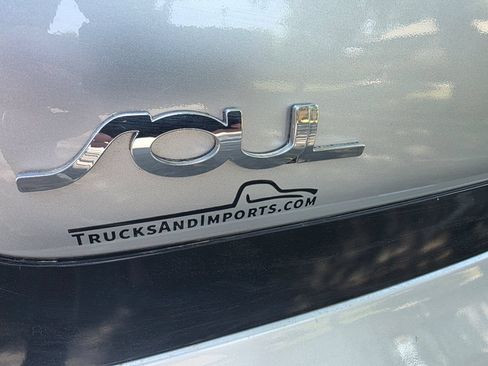 Used 2017 Kia Soul FWD image 33