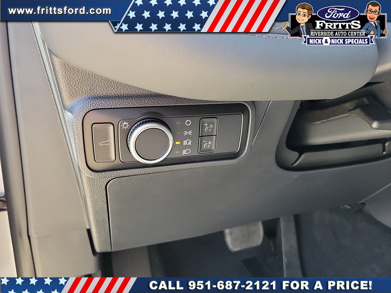 New 2026 Ford Explorer Active RWD image 13