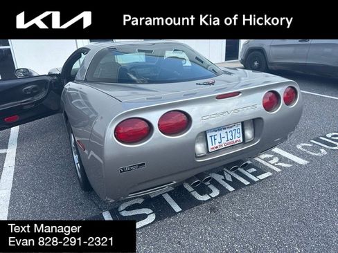 Used 1998 Chevrolet Corvette Coupe w/ Roof Pkg RWD image 4
