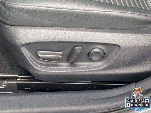 Used 2024 Toyota Camry SE image 14