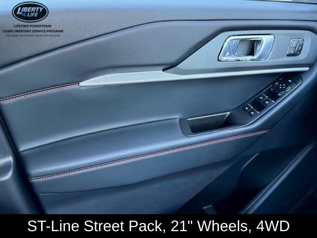 Used 2027 Ford Explorer ST-Line w/ Premium Package AWD/4WD image 33