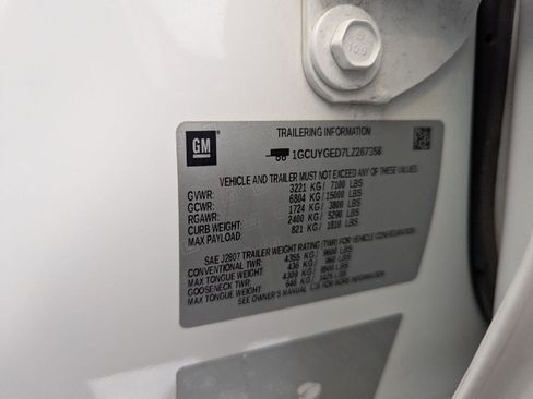 Used 2020 Chevrolet Silverado 1500 LTZ w/ LTZ Convenience Package image 30