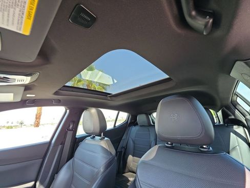 Used 2024 Alfa Romeo Tonale Veloce AWD/4WD image 19