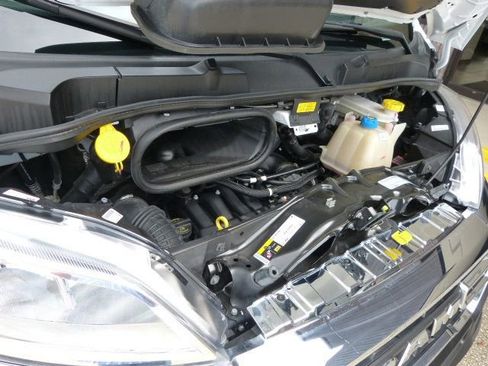 Used 2025 RAM ProMaster 2500 w/ U-Haul Equipment Group image 11