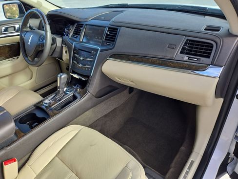 Used 2014 Lincoln MKS w/ Equipment Group 101A image 33