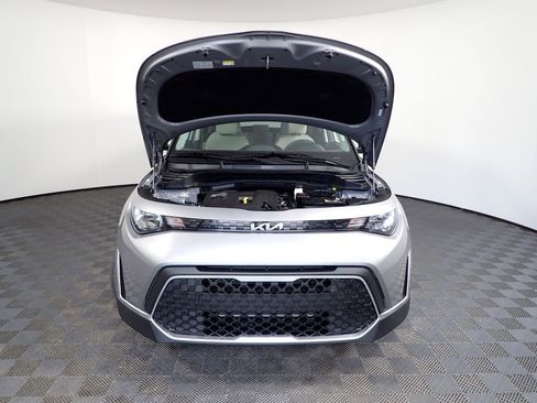 Used 2025 Kia Soul LX w/ LX Technology Package image 9