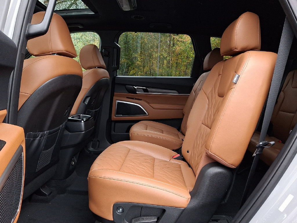 Certified 2023 Kia Telluride EX X-Line AWD/4WD image 11