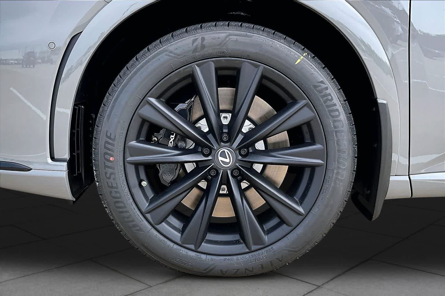New 2026 Lexus RX 500h F Sport AWD/4WD image 11