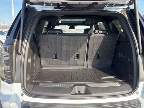 New 2026 Chevrolet Tahoe Premier w/ Sun And Tow Package AWD/4WD image 13