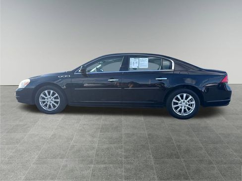 Used 2010 Buick Lucerne CXL image 2
