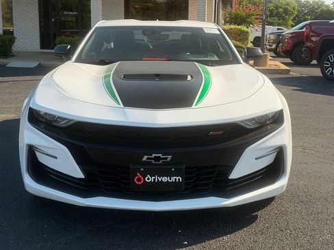 Used 2019 Chevrolet Camaro SS w/ Black Appearance Package RWD image 2