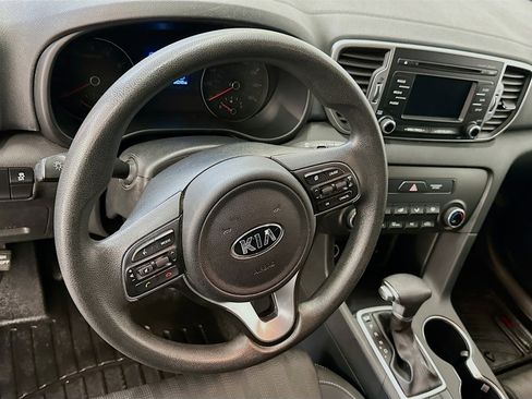 Used 2019 Kia Sportage LX image 18