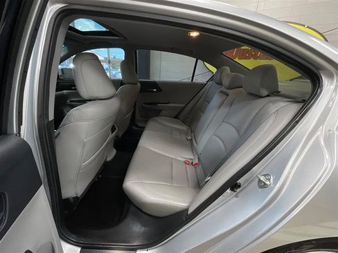 Used 2015 Honda Accord EX-L image 23