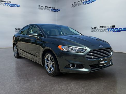 Used 2016 Ford Fusion Energi Titanium w/ Driver Assist Package FWD image 3