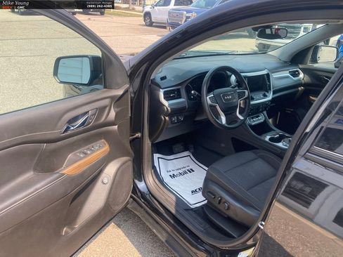 Used 2021 GMC Acadia SLE w/ Elevation Edition image 16