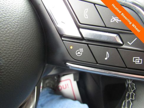 Used 2025 Buick Enclave Preferred image 15