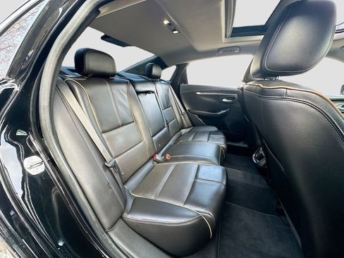 Used 2017 Chevrolet Impala Premier w/ Enhanced Convenience Package image 29