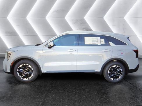 New 2025 Kia Sorento S w/ Panoramic Sunroof Package FWD image 2