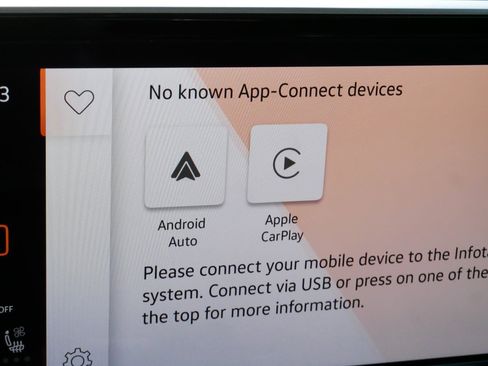 Certified 2024 Volkswagen Atlas Peak Edition SE AWD/4WD image 29