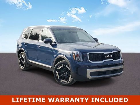 Used 2024 Kia Telluride EX w/ EX Captain's Chair Package image 1