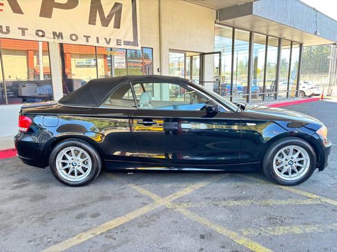 Used 2010 BMW 128i Convertible image 8