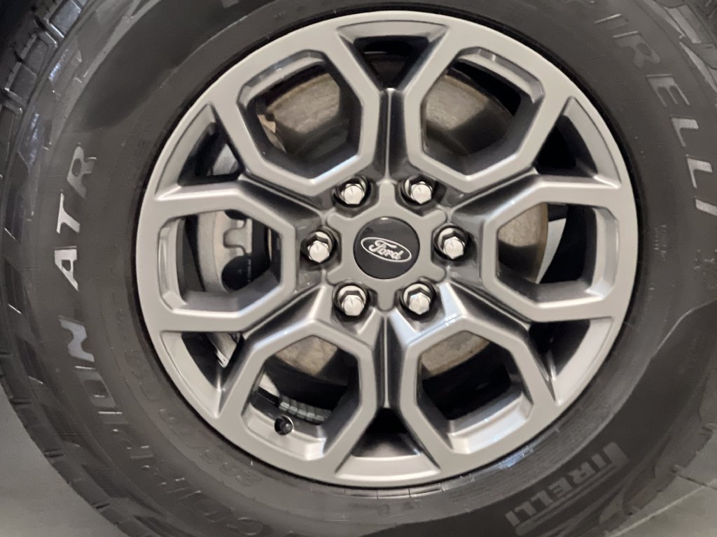 Used 2025 Ford Expedition Active RWD image 86