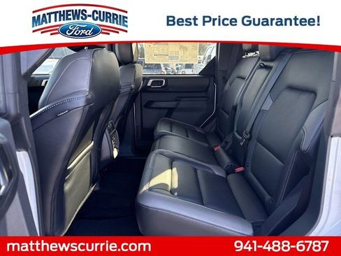 New 2025 Ford Bronco Outer Banks w/ Sasquatch Package image 12
