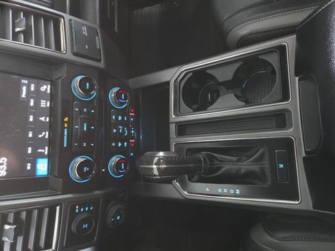 Used 2018 Ford F150 Raptor w/ Equipment Group 802A Luxury image 38