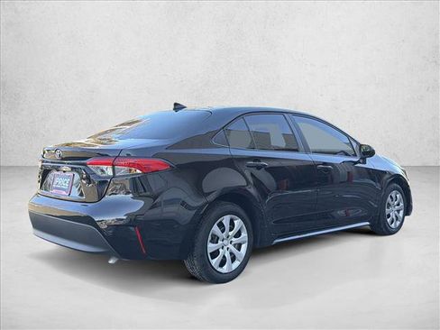 Used 2024 Toyota Corolla LE image 5