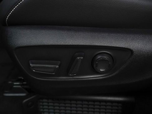 Used 2026 Toyota Sienna AWD image 24