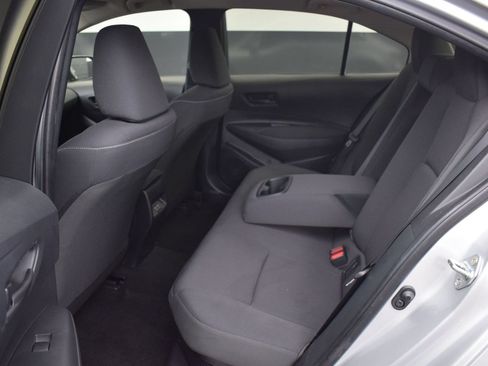 Used 2025 Toyota Corolla LE FWD image 12
