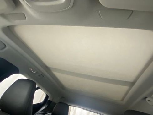 Used 2025 Volvo XC40 B5 Core image 28