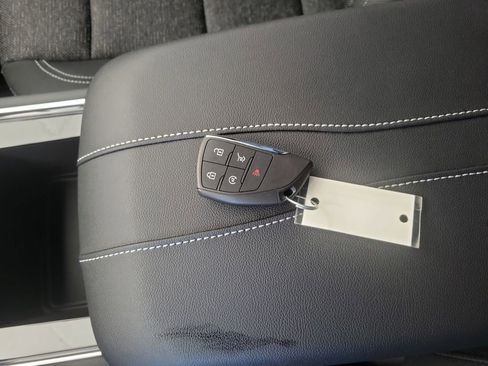 New 2026 Chevrolet Traverse LT w/ LPO, Floor Liner Package FWD image 20