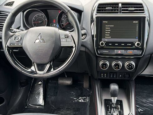 Used 2022 Mitsubishi Outlander Sport SE FWD image 26