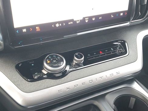 New 2025 Ford Expedition Tremor image 19