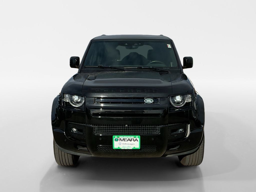Used 2024 Land Rover Defender 110 X-Dynamic SE AWD/4WD image 8