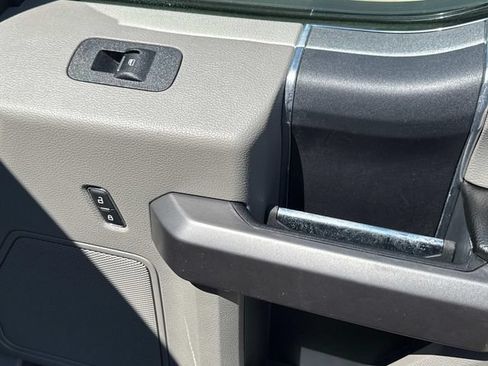 Used 2020 Ford F150 XLT RWD image 18