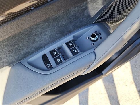 Used 2018 Audi SQ5 Prestige w/ Prestige Package image 12