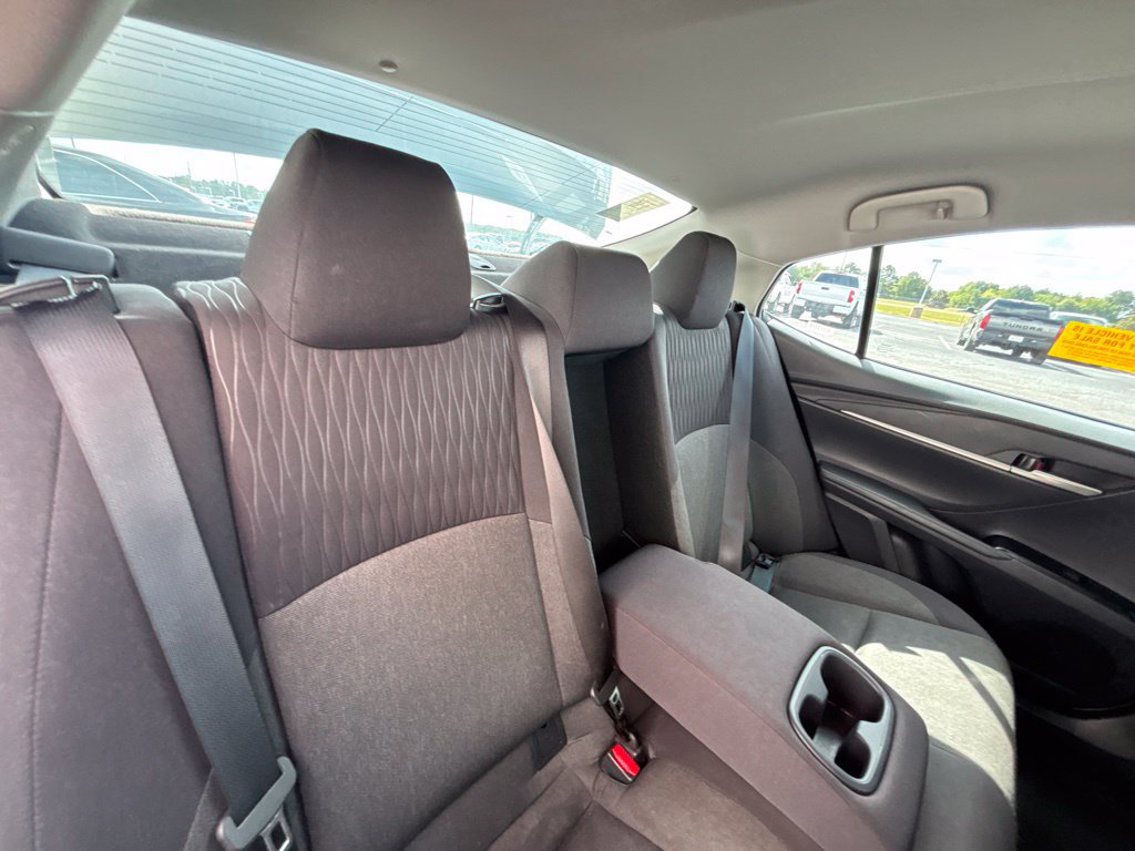 Used 2025 Toyota Camry LE FWD image 27