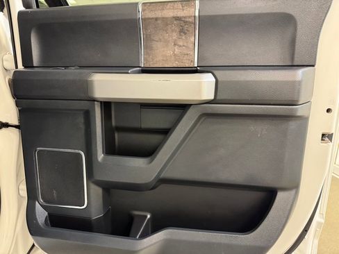 Used 2022 Ford F250 Lariat image 25