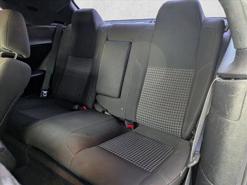 Used 2019 Dodge Challenger SXT image 17