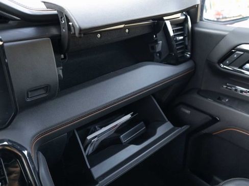 Used 2023 GMC Sierra 1500 AT4 w/ Technology Package image 19