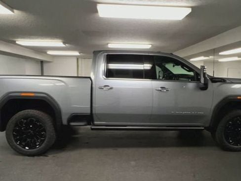 New 2026 GMC Sierra 2500 Denali Ultimate AWD/4WD image 9