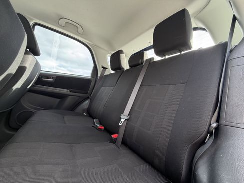 Used 2011 Suzuki SX4 Premium image 25