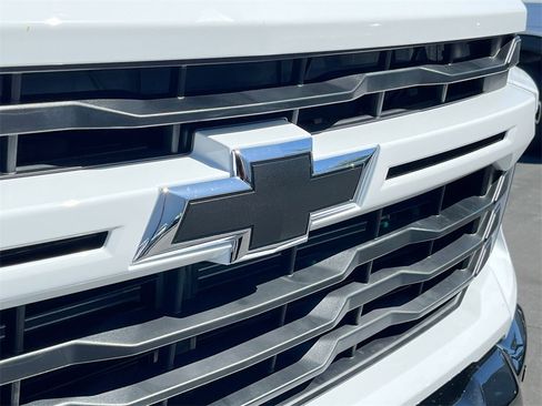 New 2025 Chevrolet Silverado 2500 Custom w/ Custom Value Package image 30
