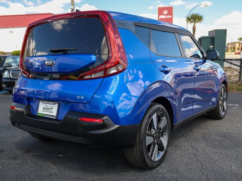 Used 2020 Kia Soul EX FWD image 14