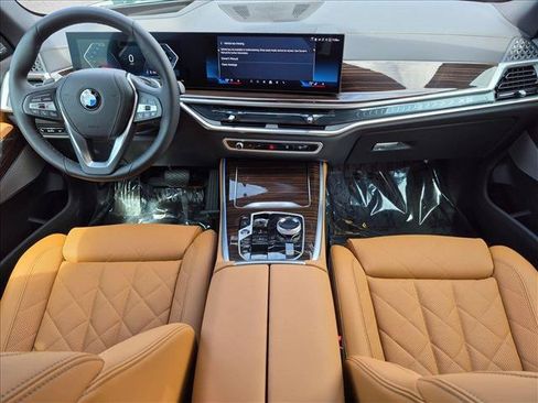 Used 2026 BMW X5 xDrive40i w/ Executive Package AWD/4WD image 17