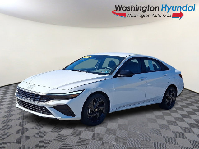 Certified 2026 Hyundai Elantra Sport FWD image 3