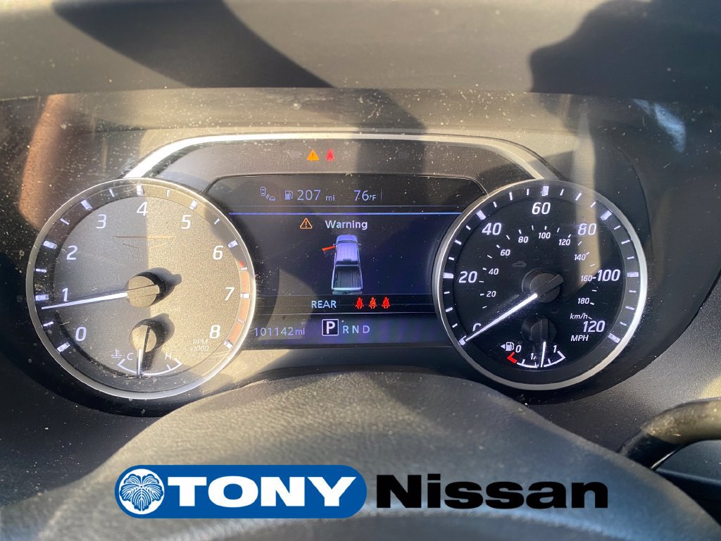 Used 2023 Nissan Titan SV w/ SV Convenience Package RWD image 32